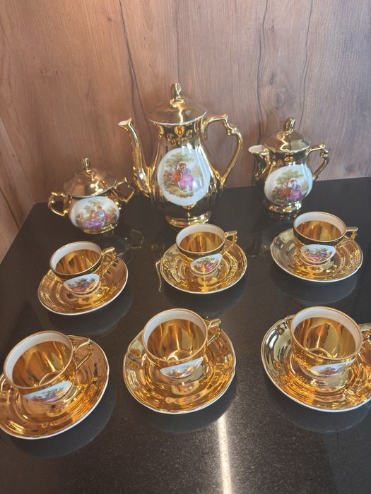 Serviço de chá chinês dourado