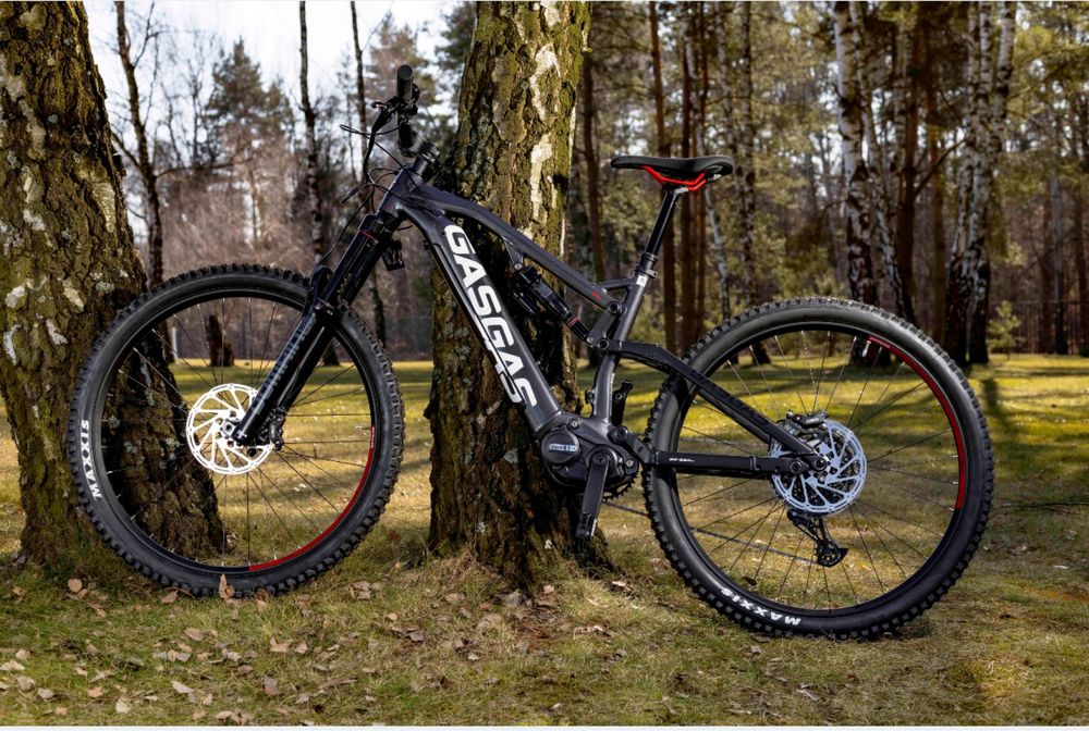 Wypozyczalnia rowery elektryczne cross mtb Sobotka Sulistrowce