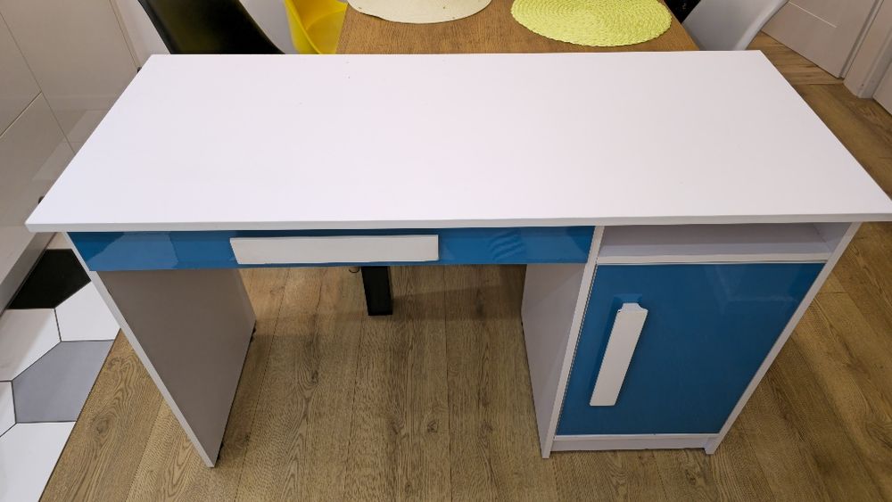 Biurko z szafką  120x50