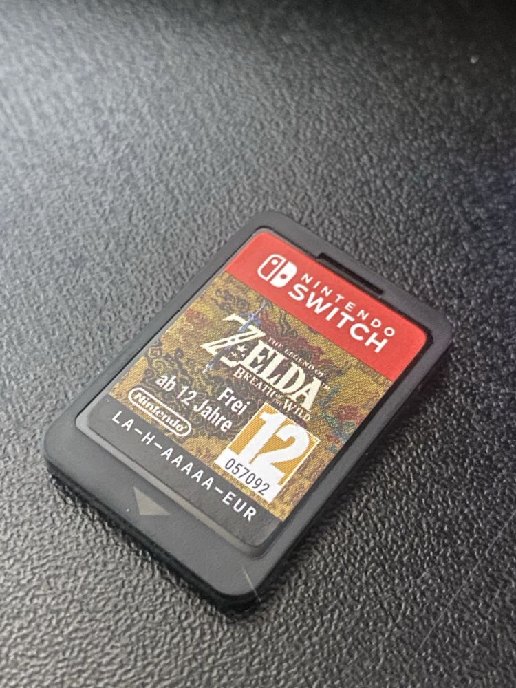 Nintendo Switch Lite + гра Zelda + чохол
