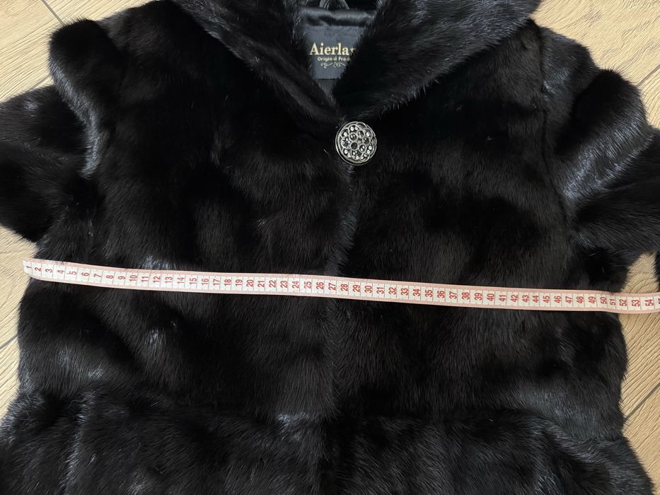 Норковая шуба в черном цвете