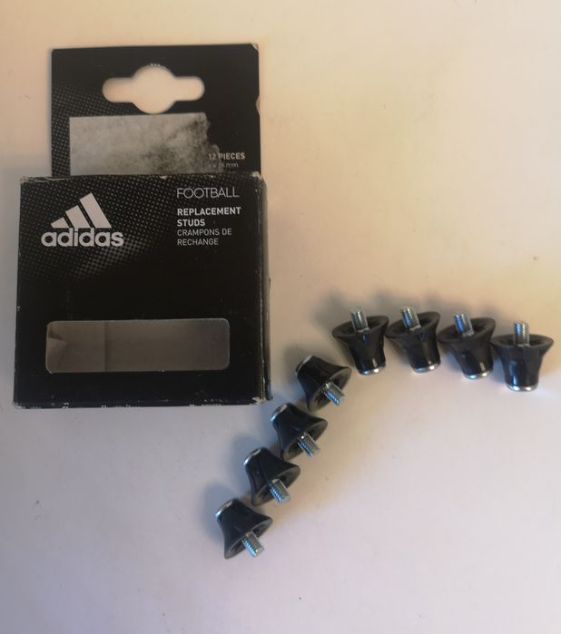 Шипи для бутсів Adidas