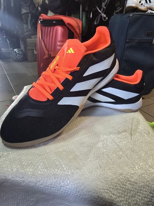 Взуття для залу Adidas Predator League L IN IG5456 - Офіційна Продукці