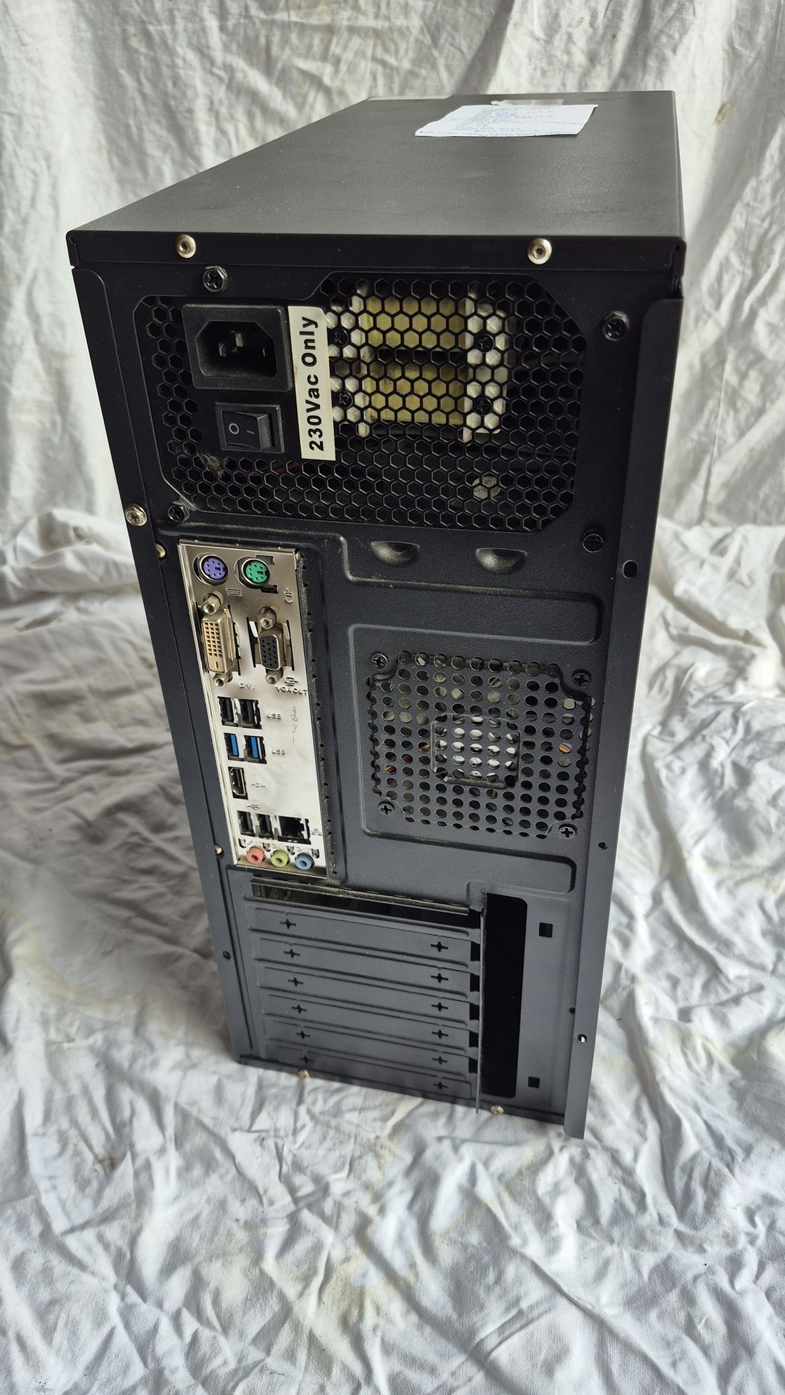 komputer Płyta główna ASUS B85M-G + i3-4130 8GB RAM zasilacz radix 450