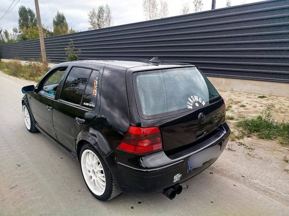 Volkswagen GOLF 4 . 1.9 sport limited