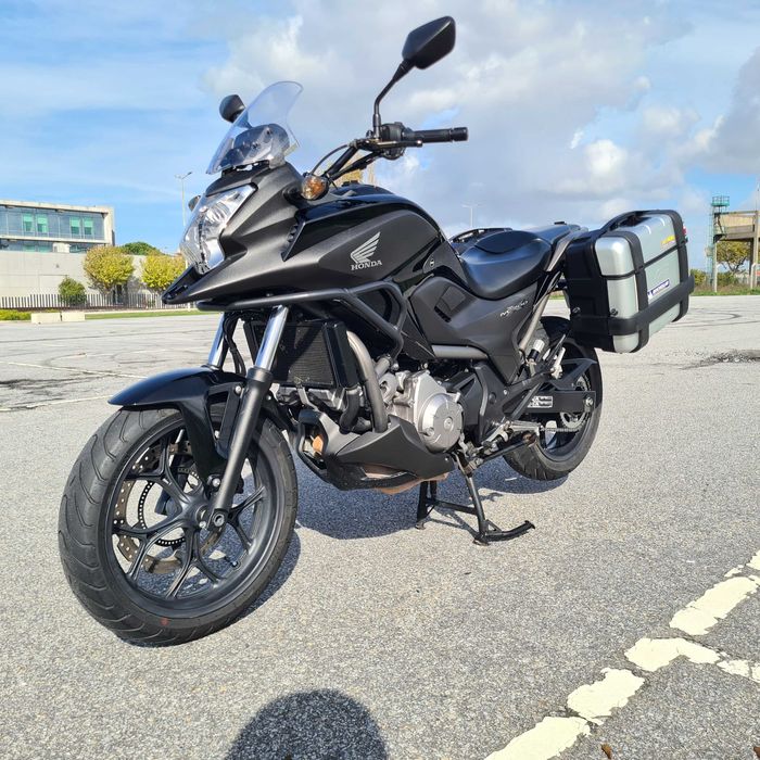 Honda NC700X 2012 – Excelente estado – Suspensões HyperPro + Extras!