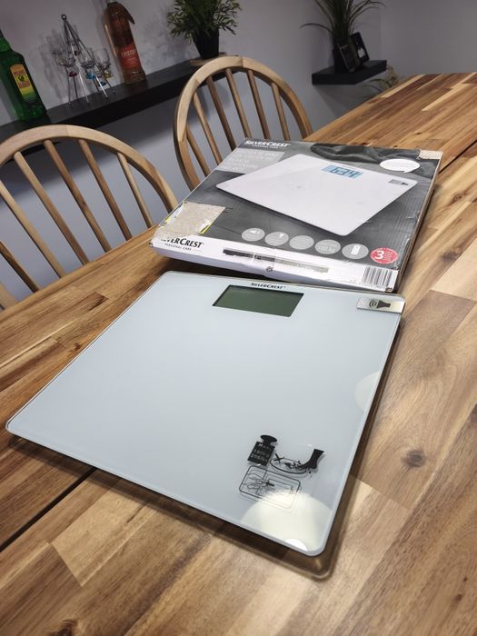 Balança em vidro digital com alta voz nova