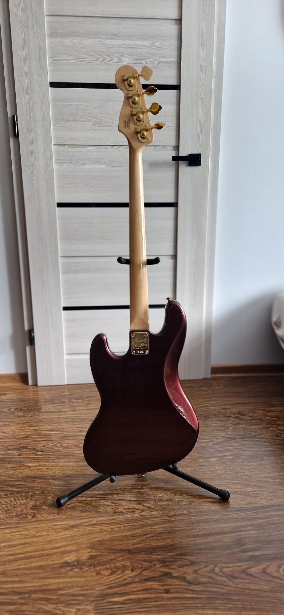 Squier 40th Anniversary Jazz Bass Gold Edition, Ruby Red Metallic
