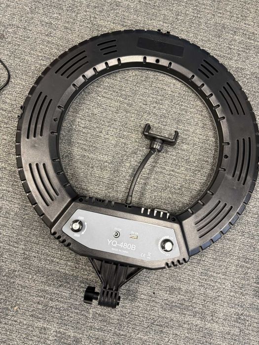 Lampa pierścieniowa YQ 480b