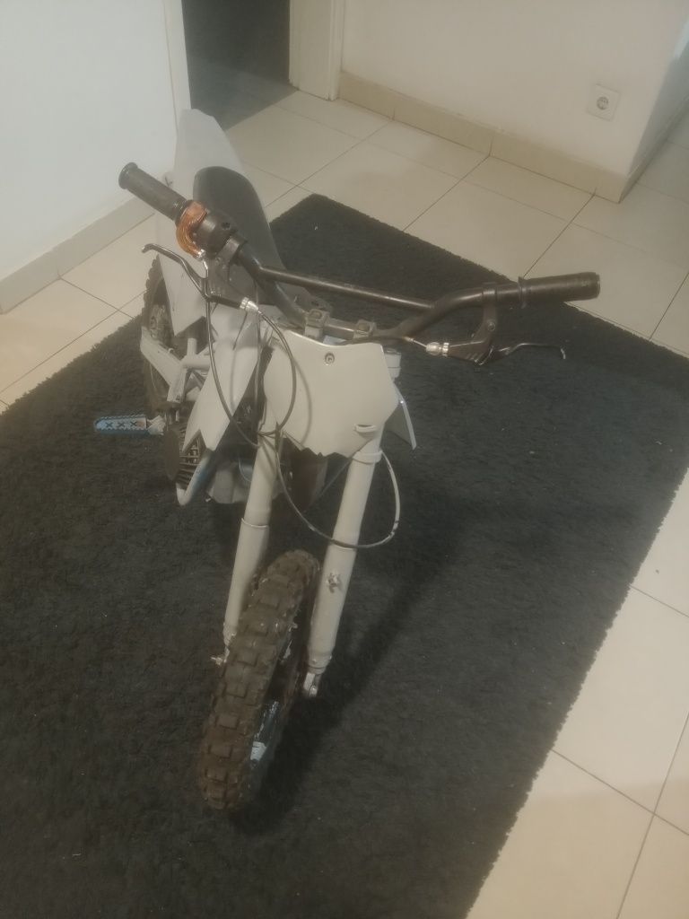 Mini mota  50cc vendo ou troco