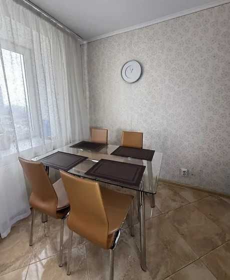 41475 Продаж 1-кімнатної квартири в новобудові на Виставці!