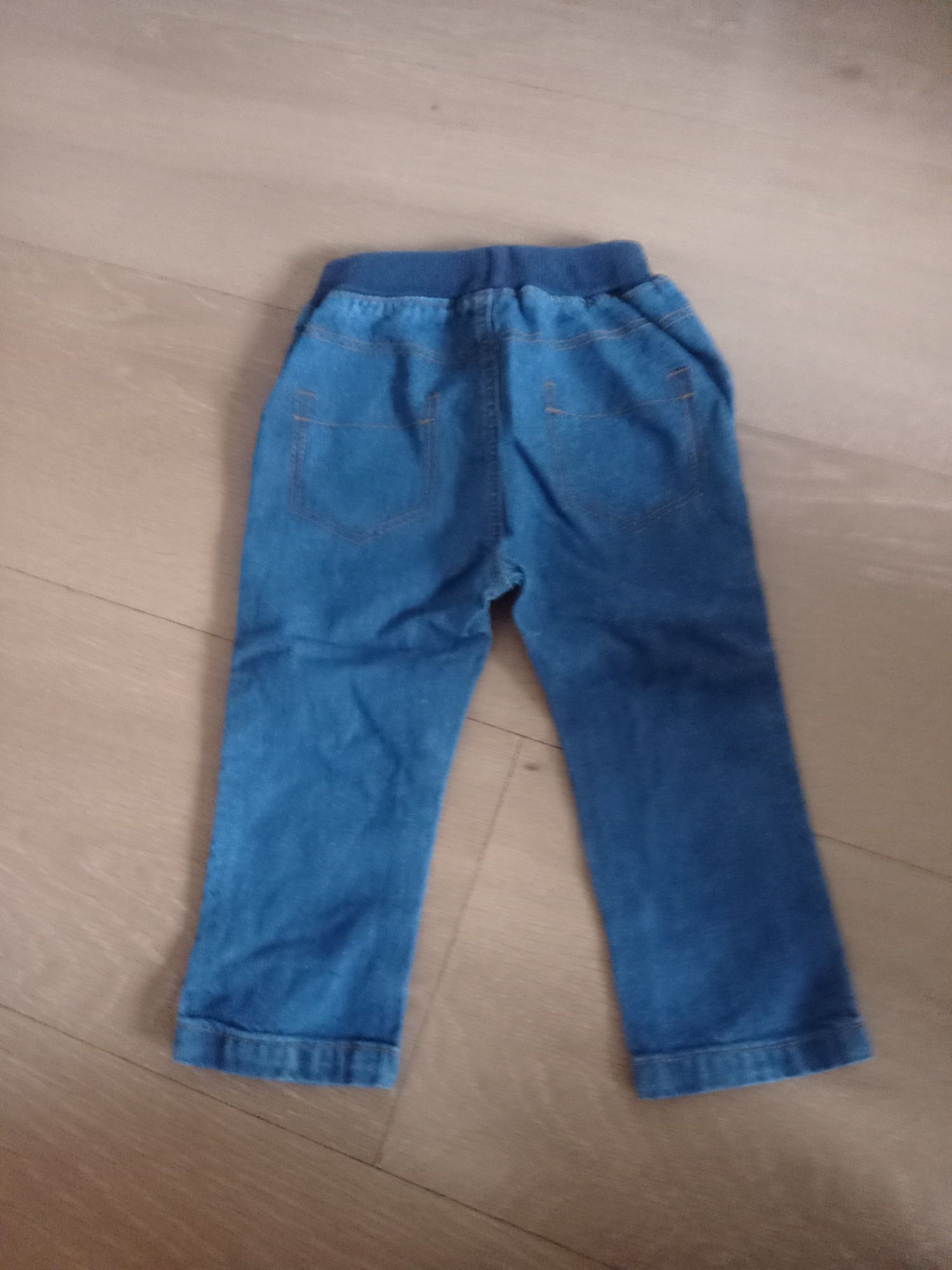 Spodnie jeansowe dla chłopca rozmiar 68-74