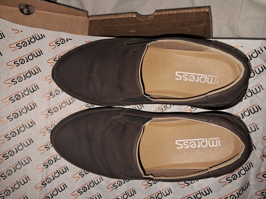 Продам шкіряні чоловічі туфлі (лофери)