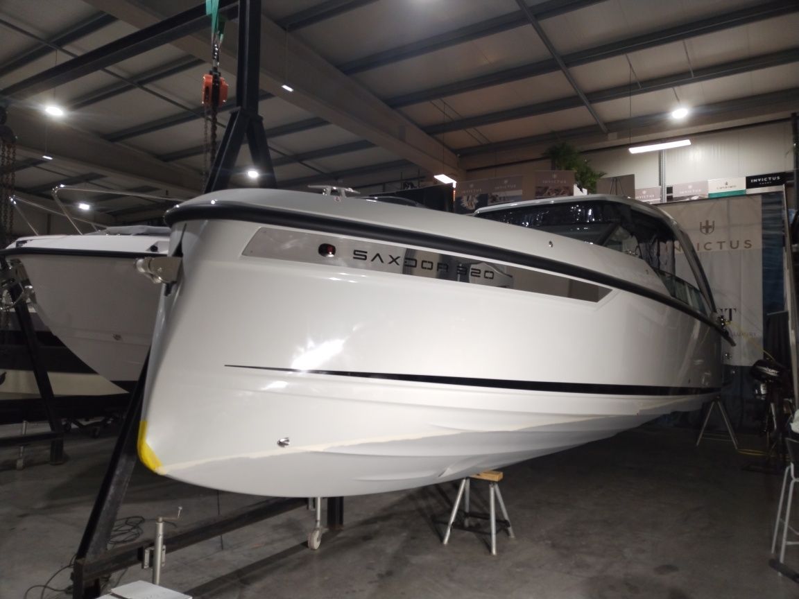 Aplicação de Antifouling para Barcos