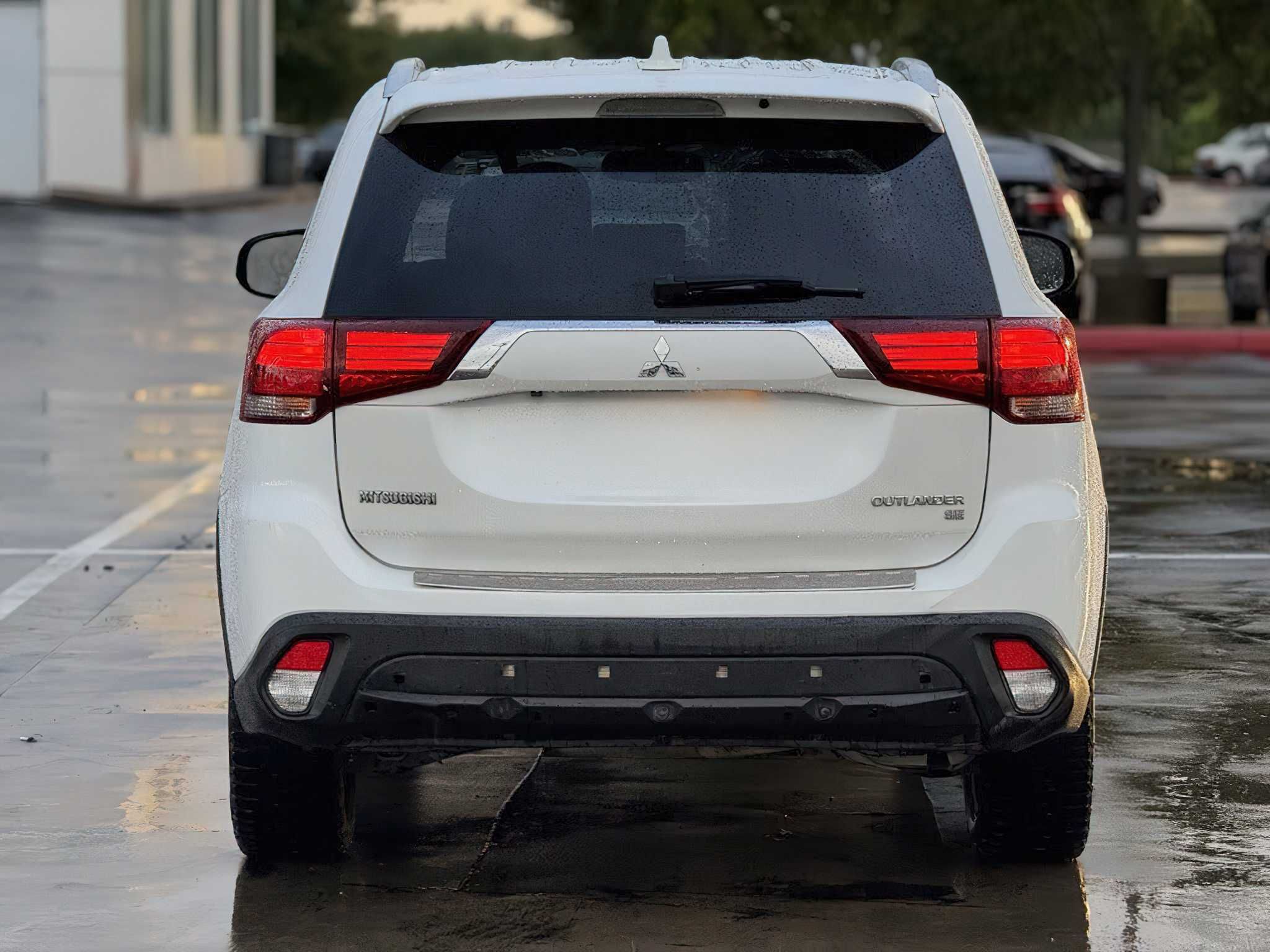 Mitsubishi Outlander Se 2019