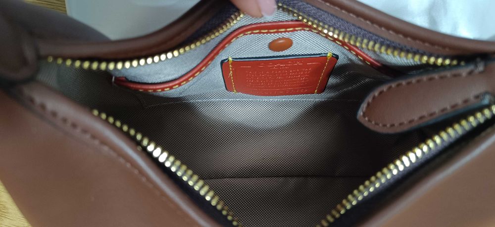 Сумка Coach Juliet шкіряна коричнева