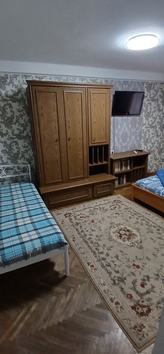 Квар.метро Оболонь Мінська. Своя.