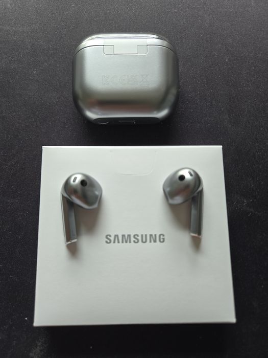 Samsung Galaxy Buds3 - Com Garantia e ótimo estado.