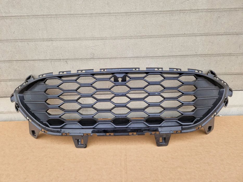 FORD KUGA MK3 III ST LINE ST-LINE GRILL ATRAPA KRATKA RV4B8200