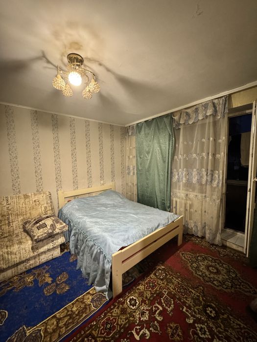 Продам 1 квмнатну квартиру район 700річчя