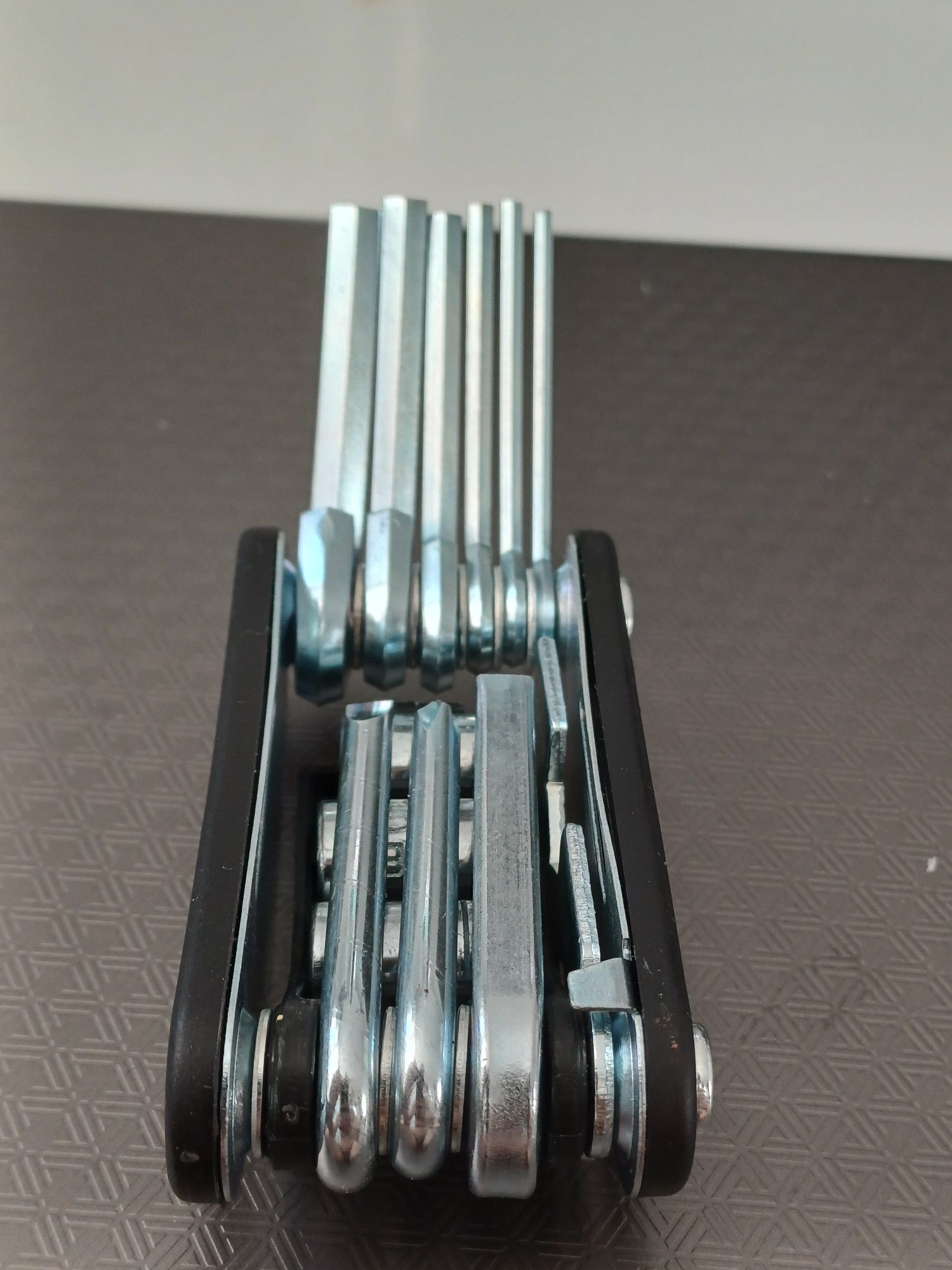 Klucze do roweru multitool 16 w 1