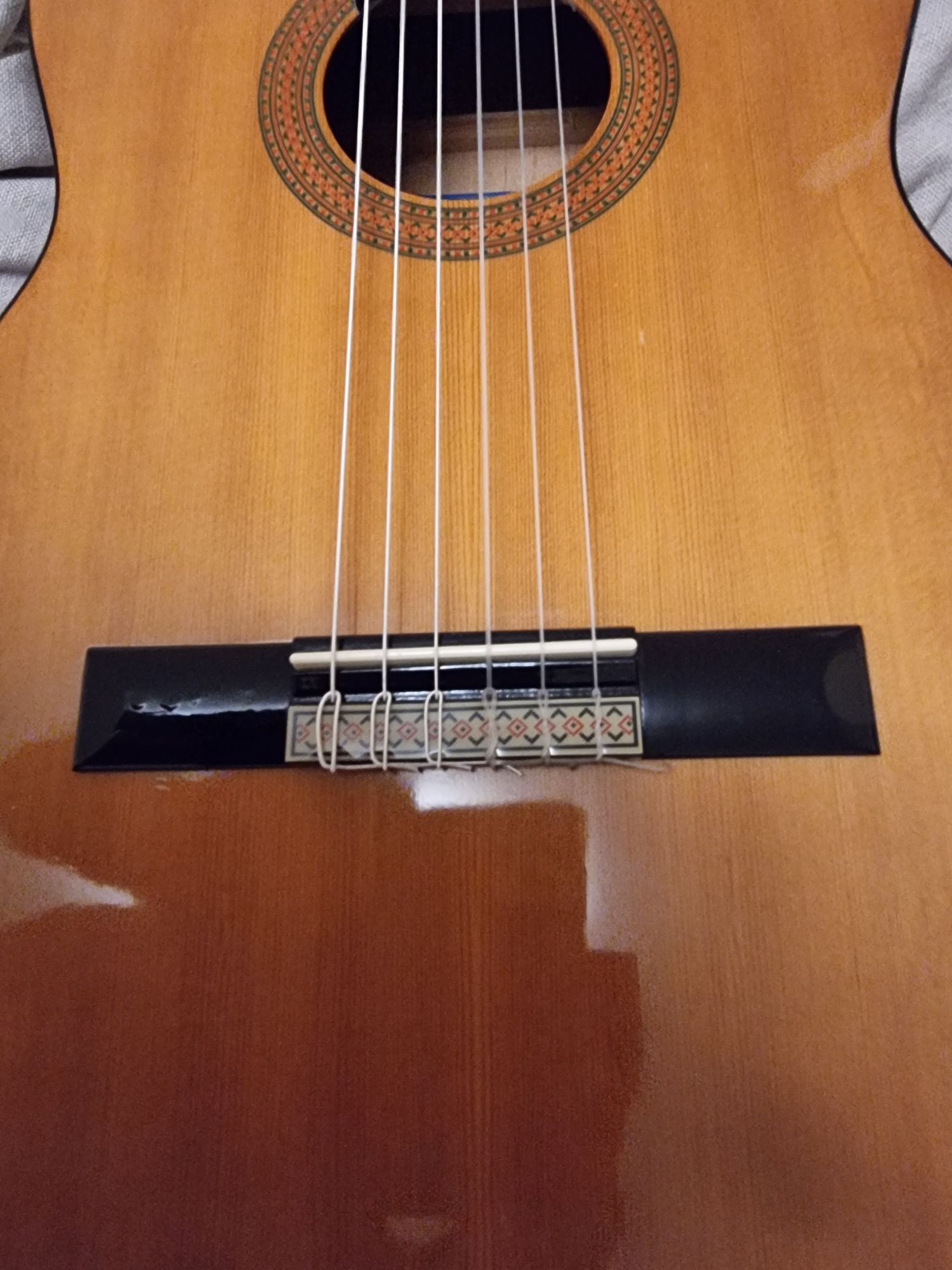 Gitara 4/4 klasyczna