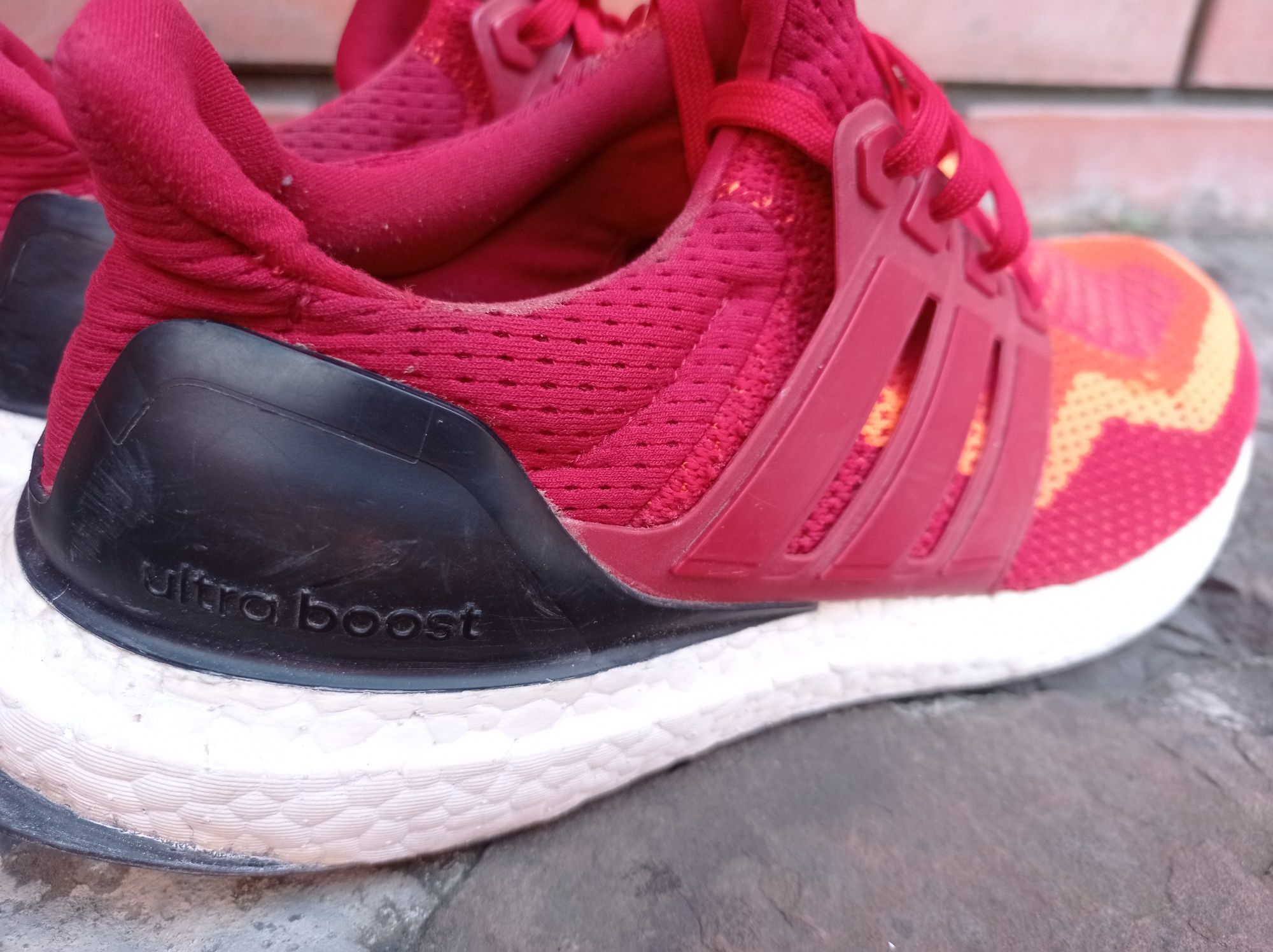 Кросівки Adidas Ultra Boost "Red Gradient"
 Категорія: Adidas Ultra Bo