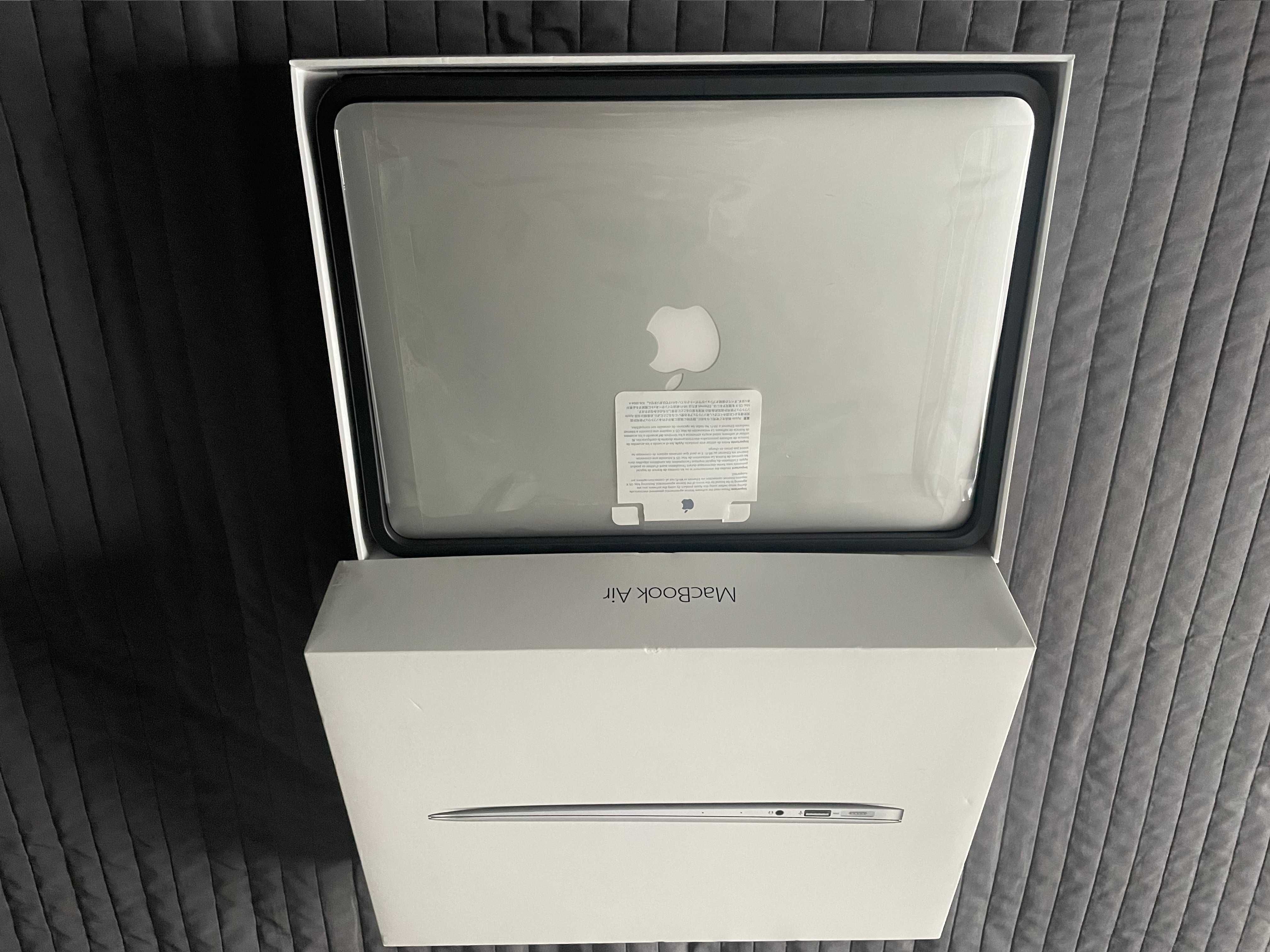 Mcbook Air od Apple 13 cal z 2015rok  - Core i5 1,6 GHz