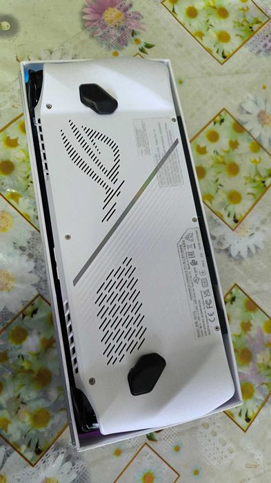 Asus rog Ally z1 extreme