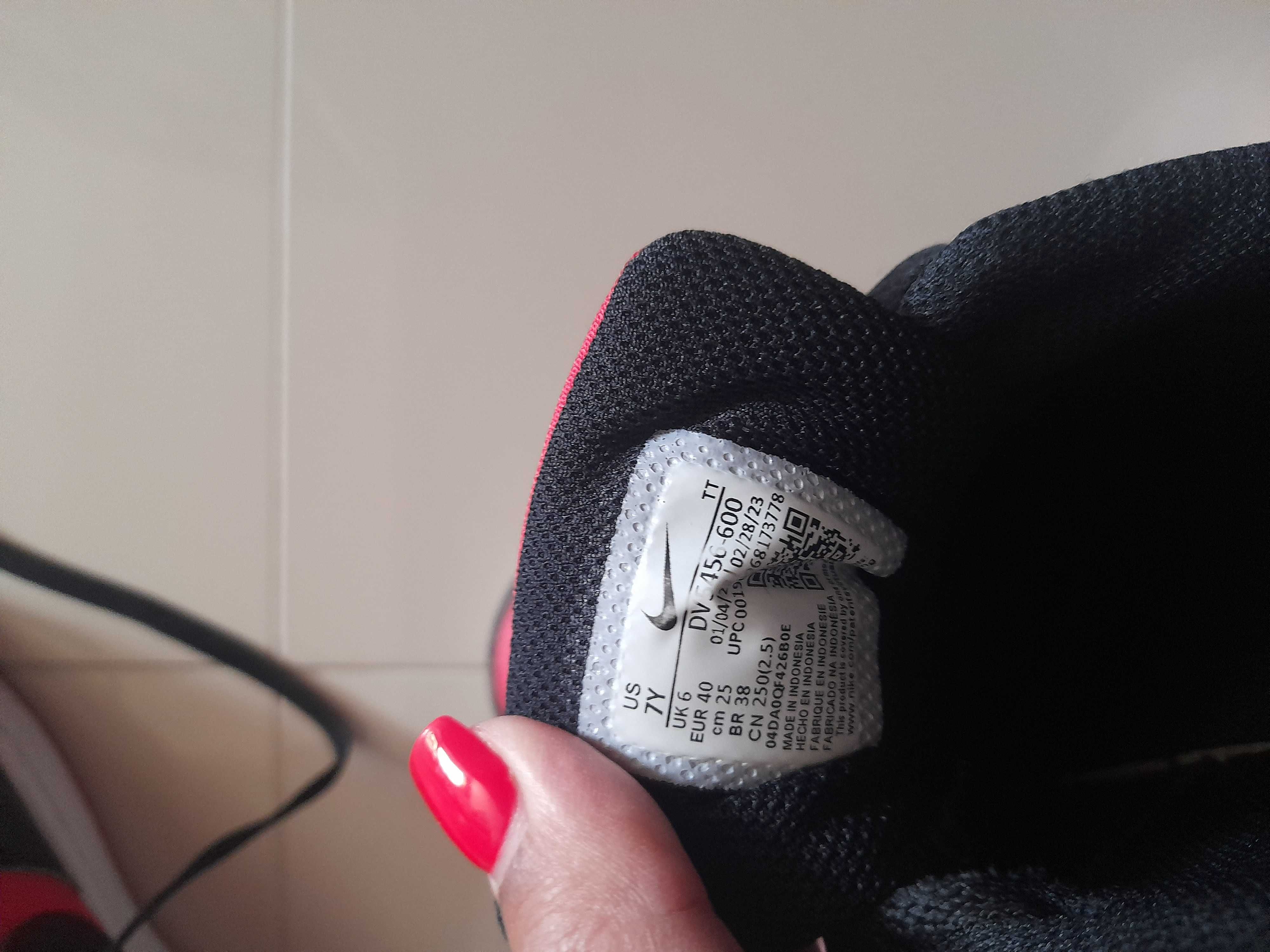 Ténis Nike Rapaz