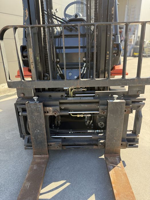 Vendo empilhador Toyota 25 - 1600Horas