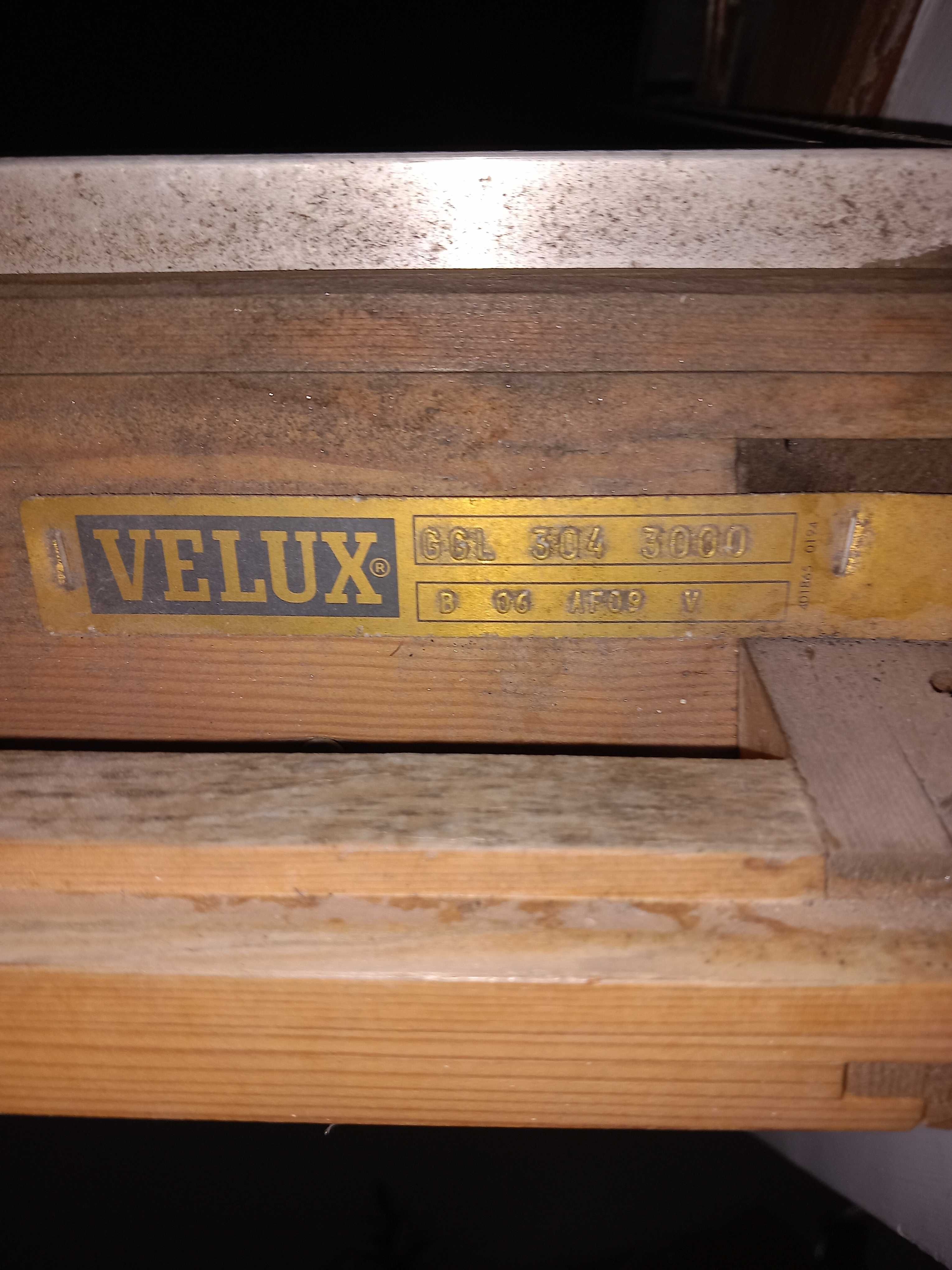 Janelas + Rufos + Blackout Velux