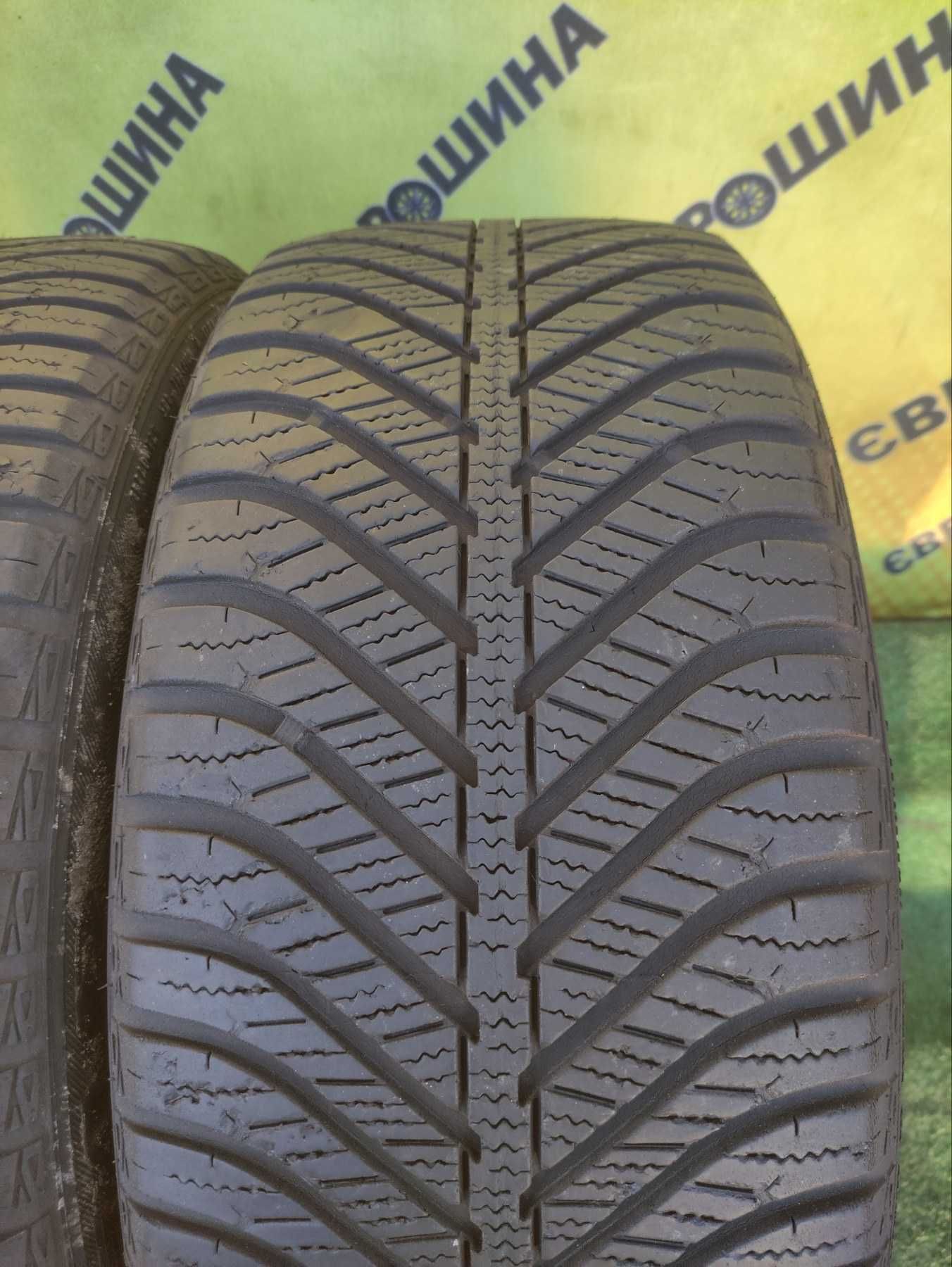 Шини Goodyear Vector4Seasons 225/45R17 Пара Зимові Б/у Склад Оригінал