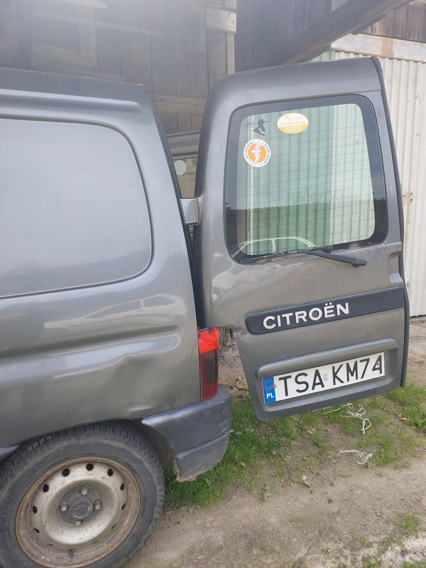 Samochód citroen berlingo