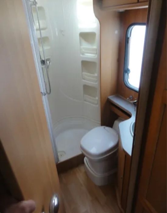 Autocaravana MC Louis Cama Francesa