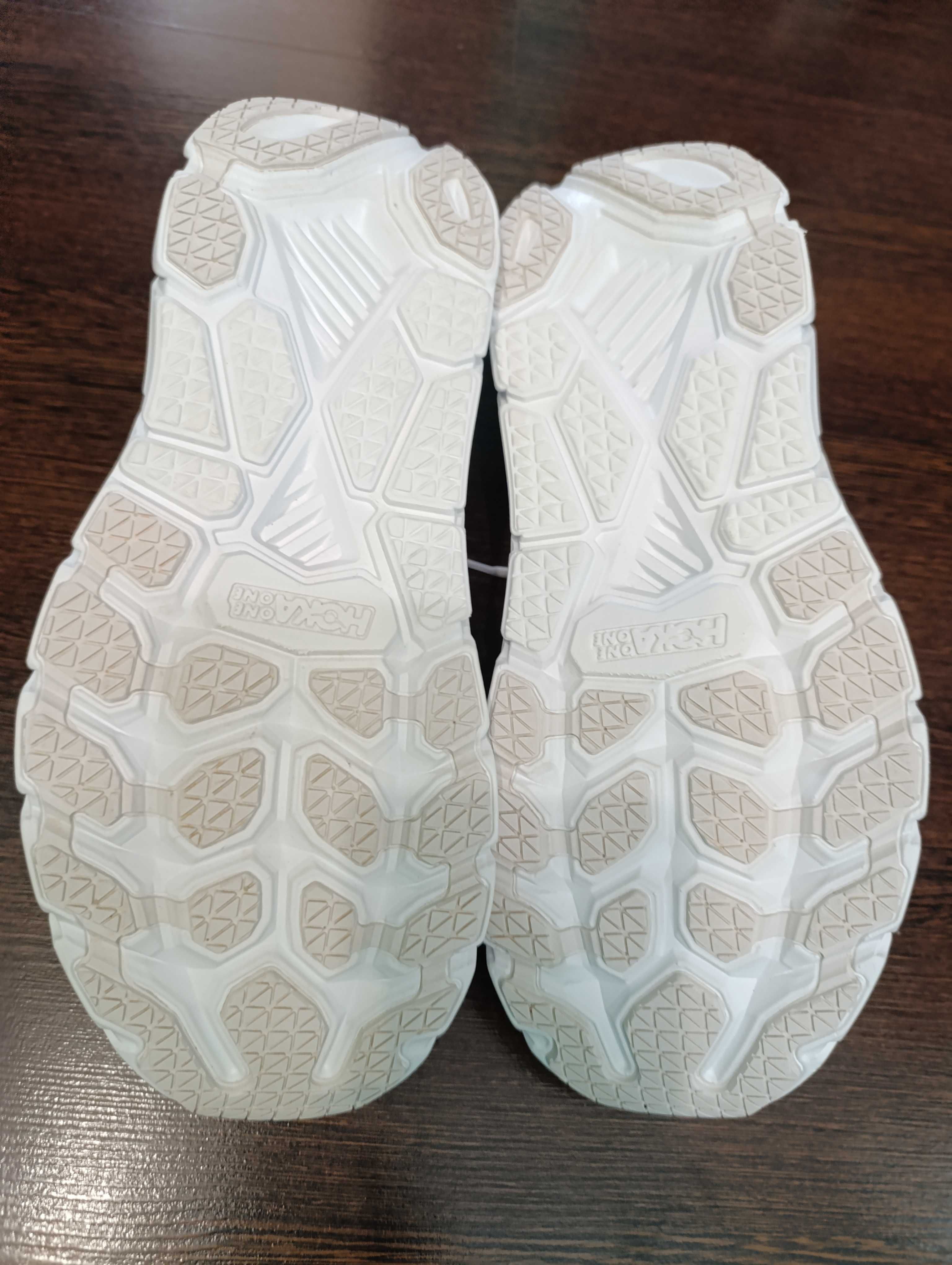 Кросівки Hoka Clifton Ls.   Р 44 2/3   28.5см