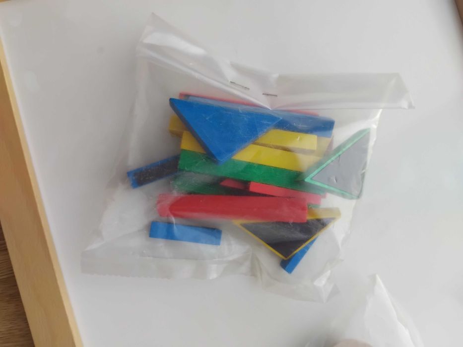 tablica magnetyczna biała dla dzieci z akcesoriami