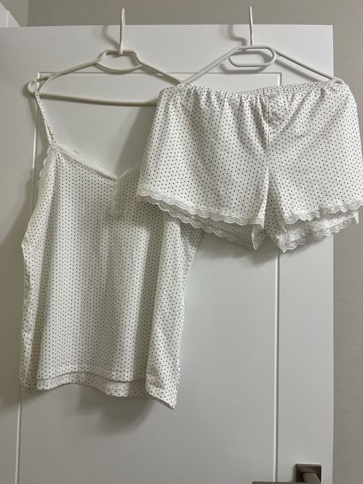 Розпродаж жіночих піжам від Primark