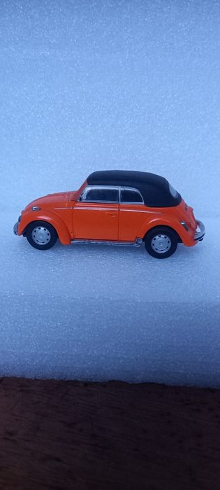 Volkswagem beetle escala 1:43