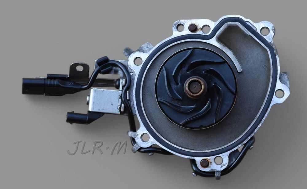 Land Rover Evoque 2 2.0d  L551 Pompa wody K4D3-8501-AB