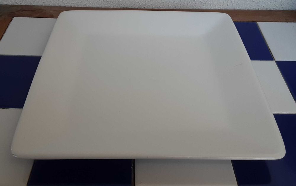 Travessas Oval + Quadrada "Cook & Serve by Vista Alegre" - 10€ cada!