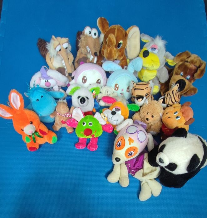 М'які іграшки в асортименті