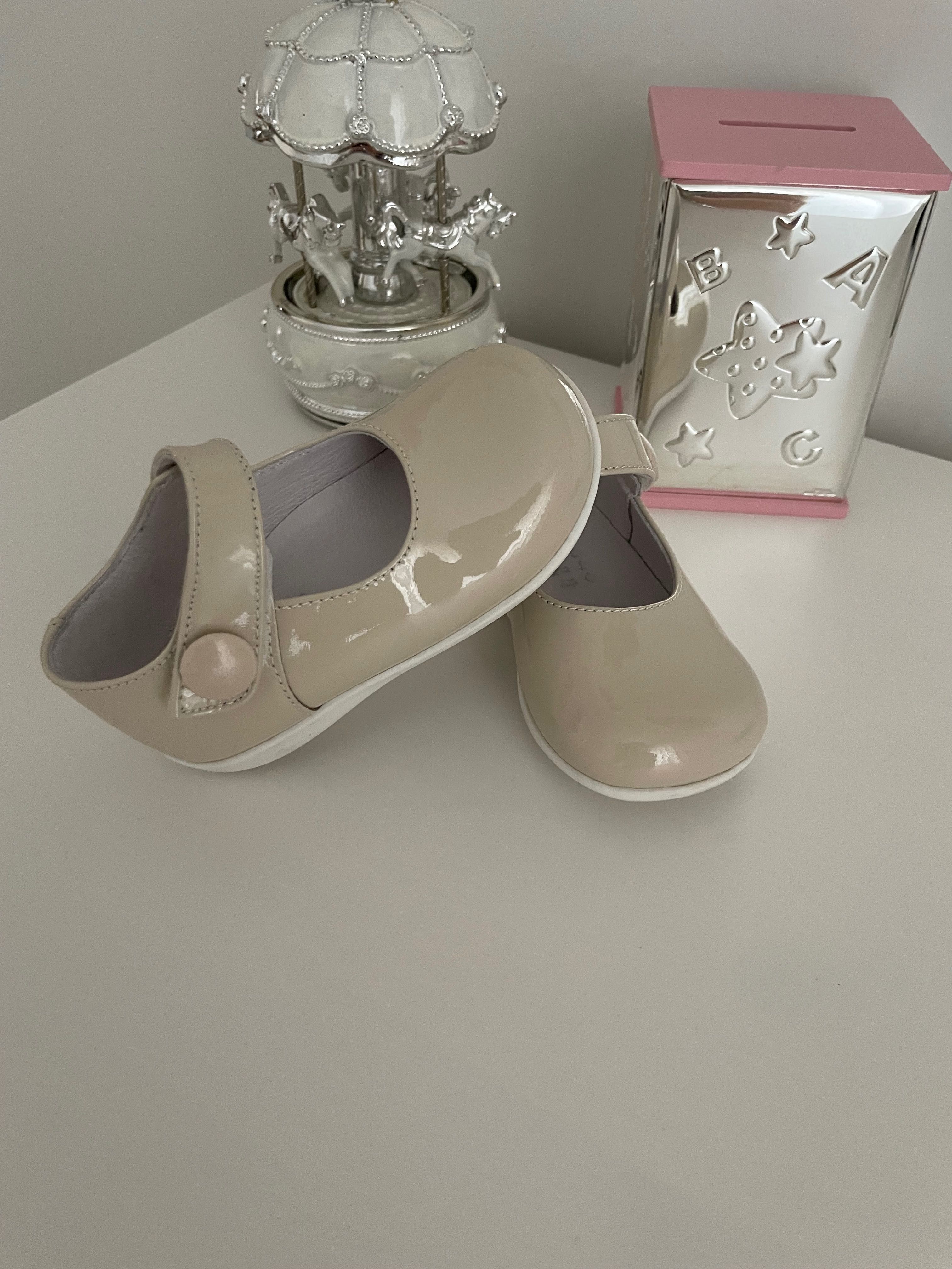 Sapatos de menina