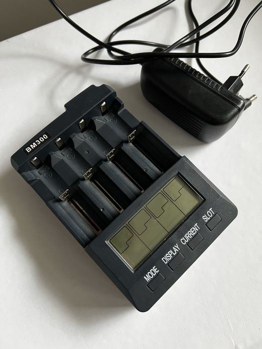 Зарядний пристрій ExtraDigital BM300