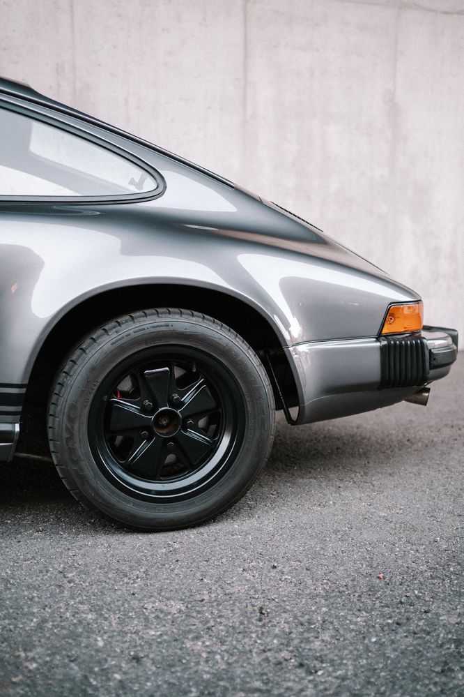 Porsche 911 G Model 2.7