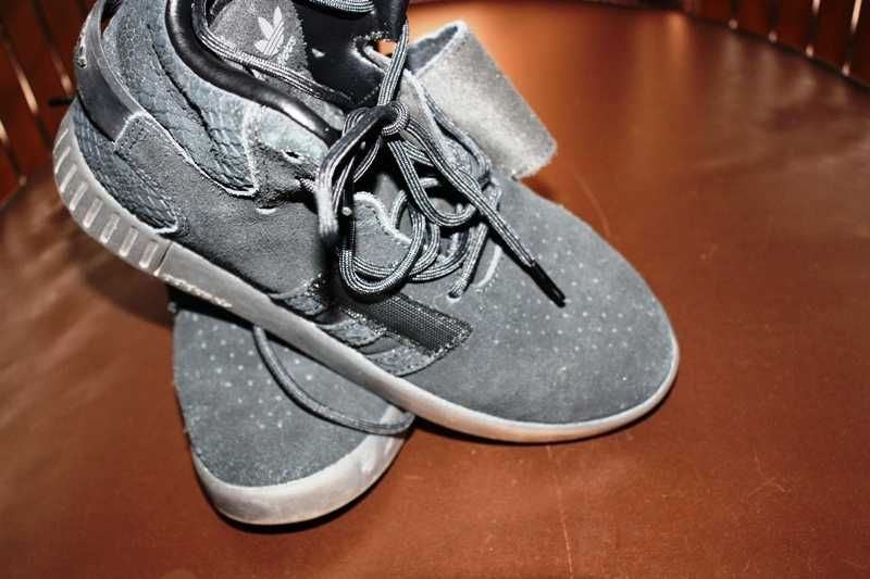 Sapatilhas bota pretas ADIDAS Tubular Ortholite T.33