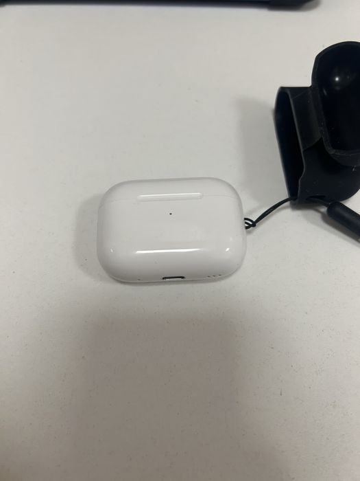 Sprzedam Airpods Pro 2 USB-C