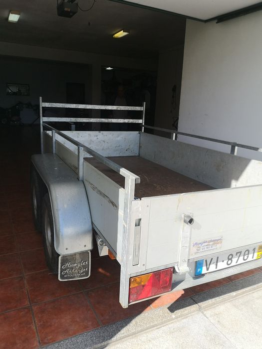 Reboque c, 2,50-1,30 c, travão e matricula 1,500€