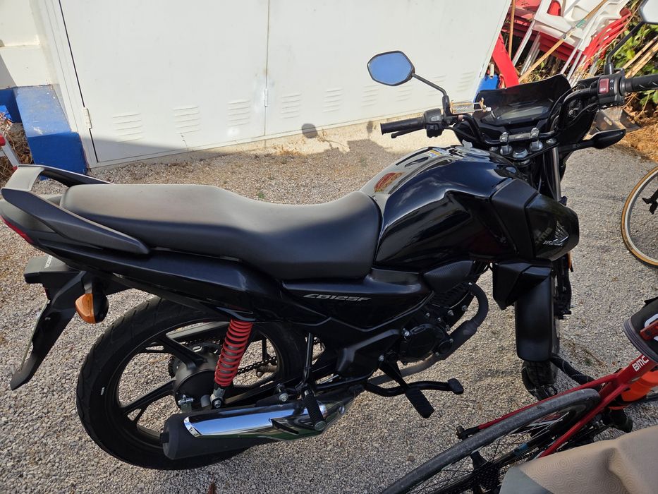 Vendo Honda CB 125 F