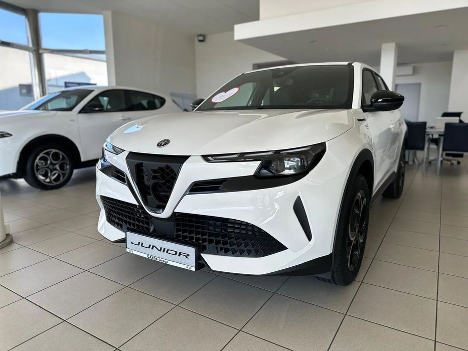 Alfa Romeo Junior Ibrida Speciale 1.2 145 KM eDCT MHEV
